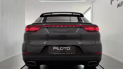 Porsche Cayenne Coupé 2019 - 77990 EUR, 59352 km - AUTO.MOTO.pt - 59352km - foto 8 de 32
