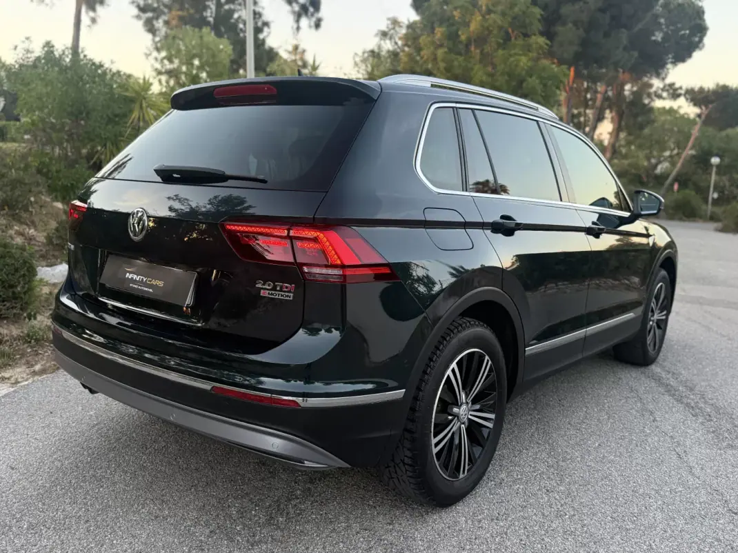 Volkswagen Tiguan 2017 - 22699 EUR, 120000 km - AUTO.MOTO.pt - 120000km - foto 17 de 26