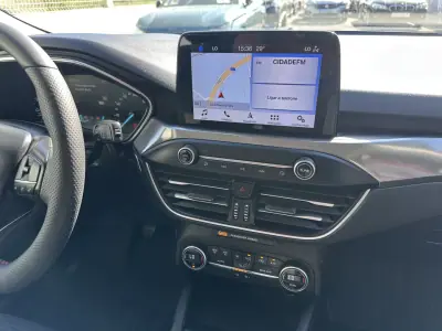 Ford Focus 2018 - 10900 EUR, 100000 km - AUTO.MOTO.pt - 100000km - foto 30 de 35