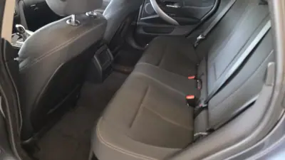 BMW 418 Gran Coupé 2015 - 16900 EUR, 272963 km - AUTO.MOTO.pt - 272963km - foto 47 de 64