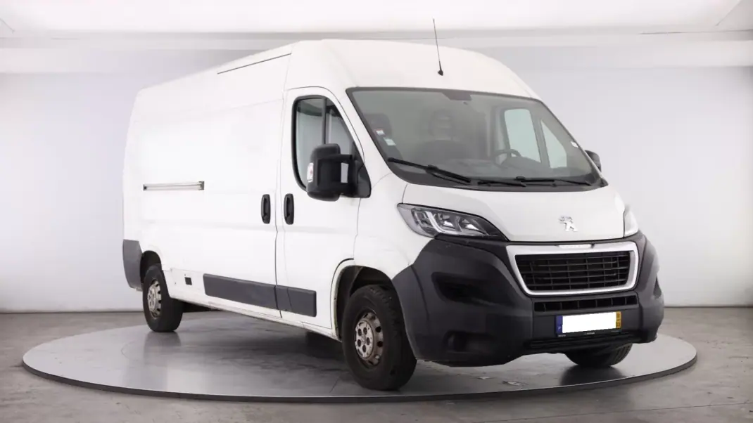 Peugeot Boxer 2.0 BlueHDi 333 L3H2 Premium 2018 - 12804 EUR, 126302 km - AUTO.MOTO.pt - 126302km - foto 1 de 8