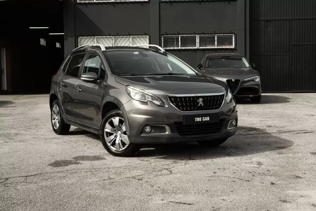 Peugeot 2008 2019 - 12999 EUR, 105150 km - AUTO.MOTO.pt - 105150km - foto 1 de 25