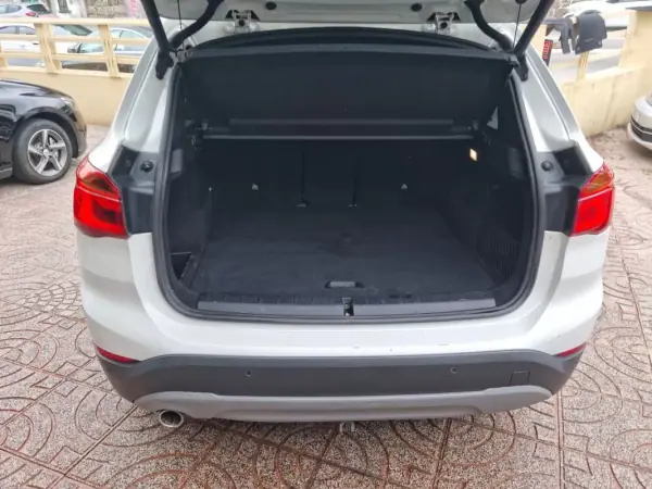 BMW X1 2016 - 16500 EUR, 168000 km - AUTO.MOTO.pt - 168000km - foto 25 de 32