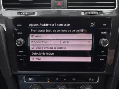 Volkswagen Golf 2019 - 15990 EUR, 95000 km - AUTO.MOTO.pt - 95000km - foto 19 de 27