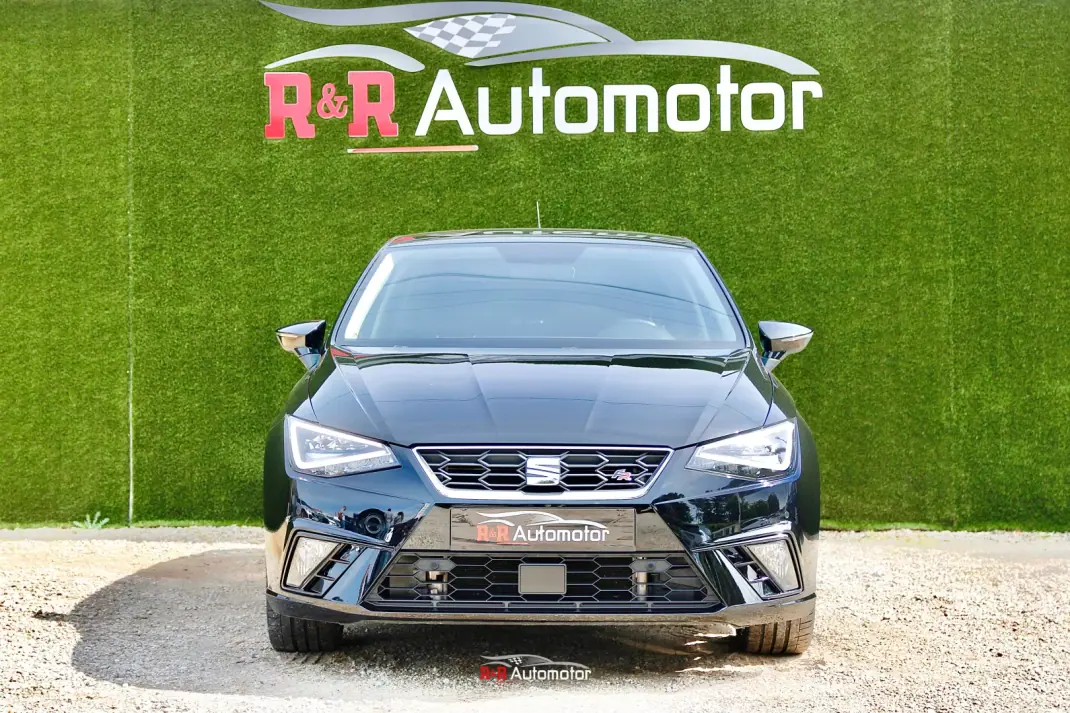 SEAT Ibiza 2017 - 13900 EUR, 74000 km - AUTO.MOTO.pt - 74000km - foto 4 de 37