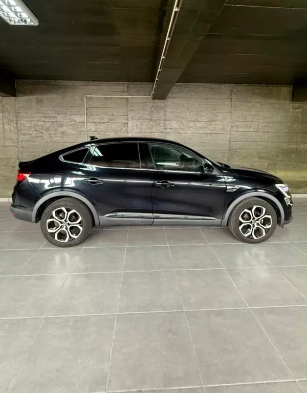 Renault Arkana 2023 - 20500 EUR, 65700 km - AUTO.MOTO.pt - 65700km - foto 4 de 15