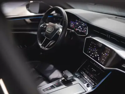 Audi A7 2019 - 43990 EUR, 63000 km - 63000km - foto 18 de 28