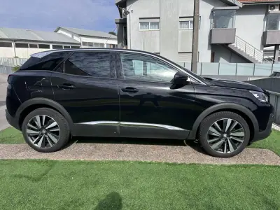 Peugeot 3008 2019 - 17900 EUR, 180000 km - AUTO.MOTO.pt - 180000km - foto 16 de 62