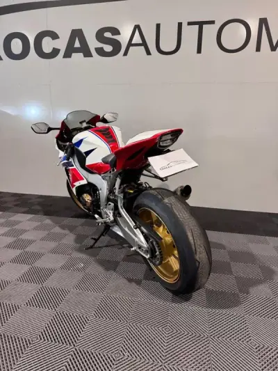 Honda CBR 1000RR 2015 - 14500 EUR, 33944 km - AUTO.MOTO.pt - 33944km - foto 10 de 21