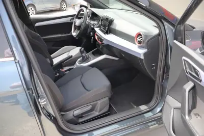 SEAT Arona 2023 - 18390 EUR, 14160 km - AUTO.MOTO.pt - 14160km - foto 19 de 34