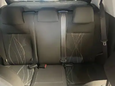 Peugeot 208 2013 - 6999 EUR, 195000 km - AUTO.MOTO.pt - 195000km - foto 27 de 35