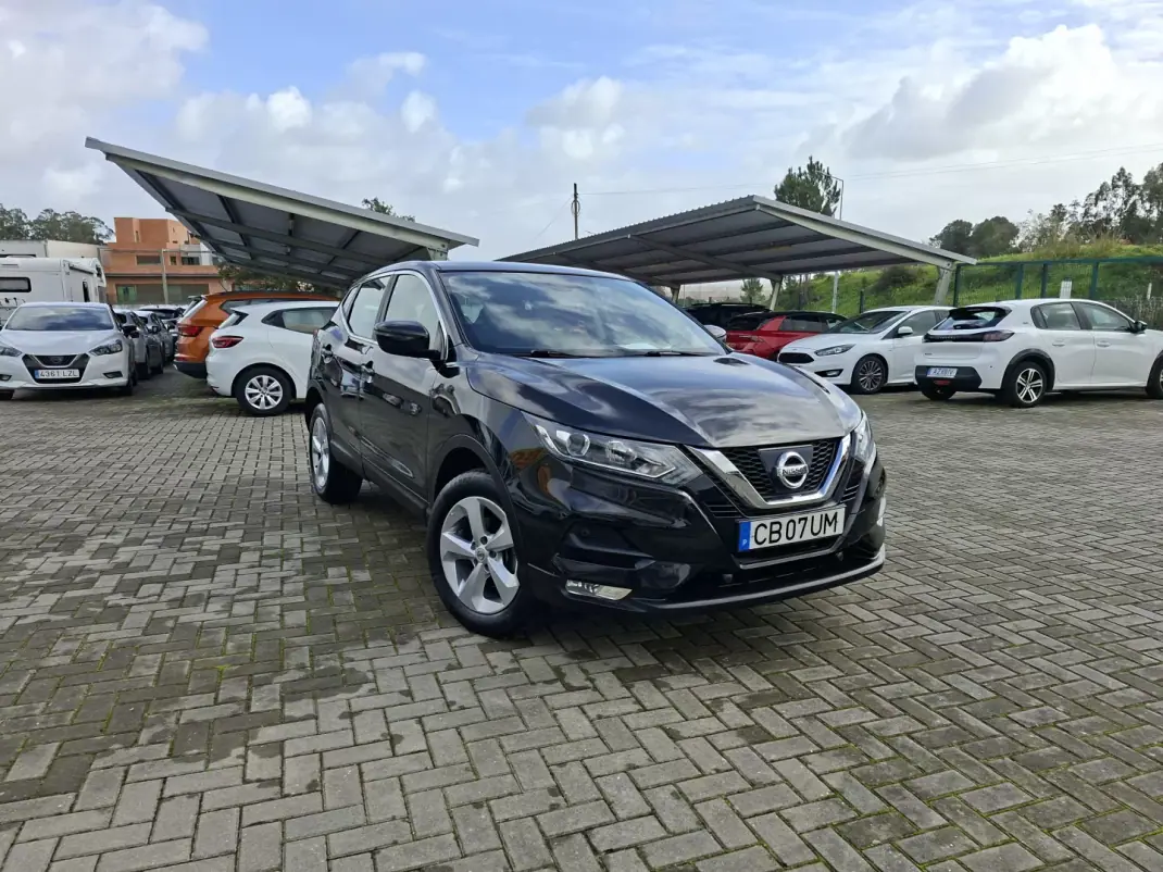 Nissan Qashqai 2018 - 15500 EUR, 57950 km - AUTO.MOTO.pt - 57950km - foto 4 de 25