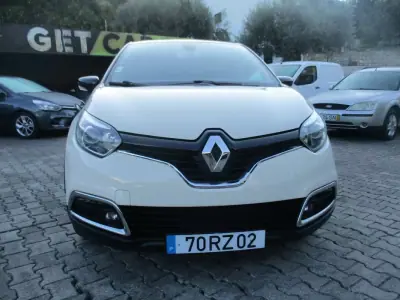 Renault Captur 2015 - 9990 EUR, 130000 km - 130000km - foto 3 de 22