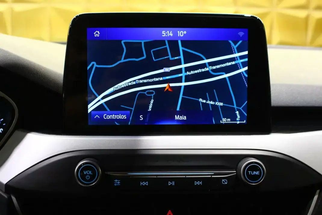 Ford Focus SW 2019 - 13900 EUR, 160000 km - AUTO.MOTO.pt - 160000km - foto 23 de 32