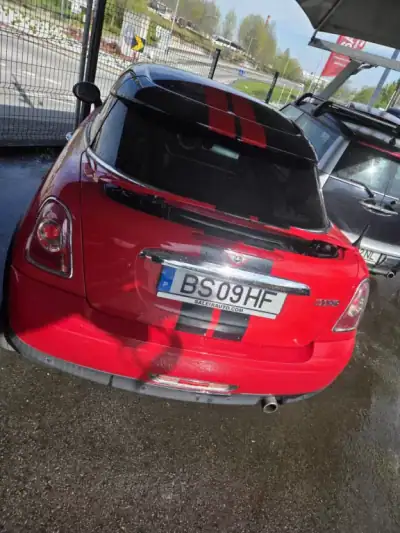 MINI Cooper 2012 - 7800 EUR, 153000 km - AUTO.MOTO.pt - 153000km - foto 8 de 15