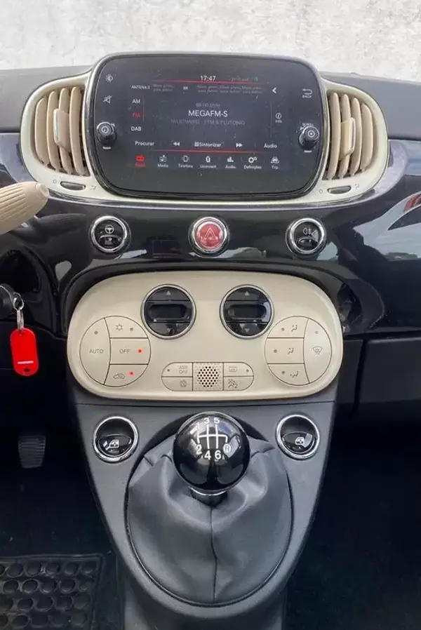 Fiat 500 2021 - 10900 EUR, 99987 km - AUTO.MOTO.pt - 99987km - foto 16 de 17