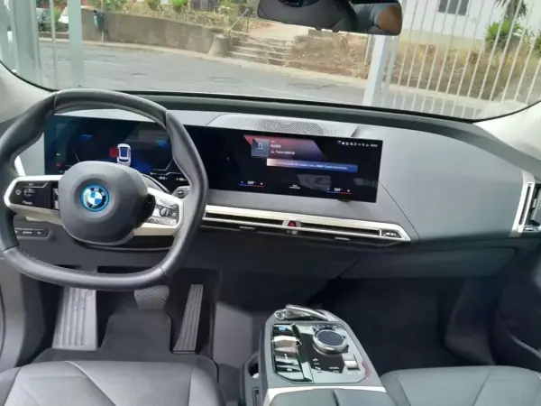 BMW iX 2023 - 85000 EUR, 50000 km - AUTO.MOTO.pt - 50000km - foto 13 de 14