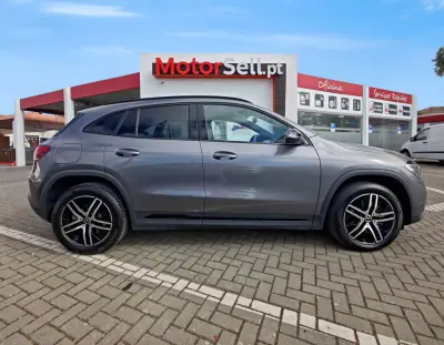 Mercedes-Benz GLA 250 2022 - 35500 EUR, 68000 km - AUTO.MOTO.pt - 68000km - foto 14 de 16