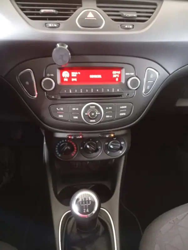 Opel Corsa 2019 - 12750 EUR, 69823 km - AUTO.MOTO.pt - 69823km - foto 12 de 19