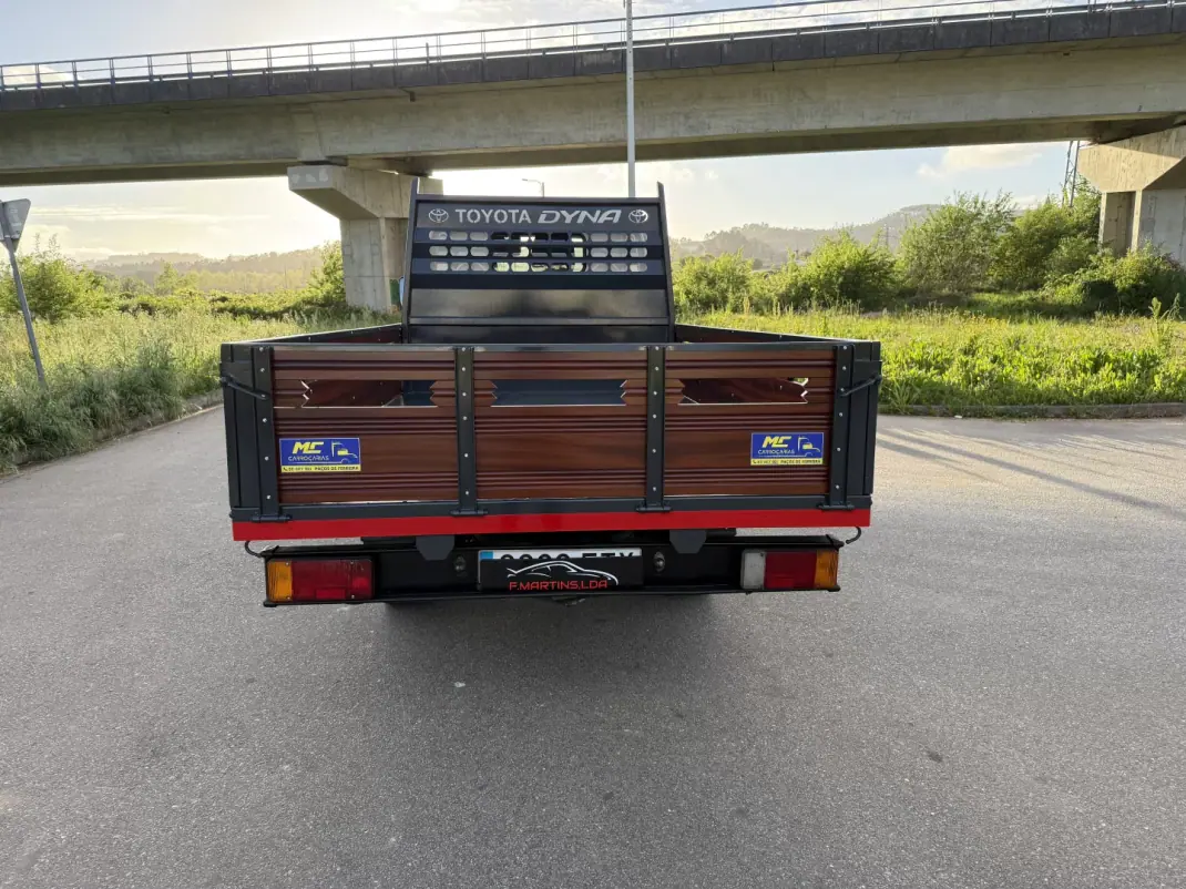 Toyota 2007 - 19900 EUR, 230000 km - AUTO.MOTO.pt - 230000km - foto 8 de 19