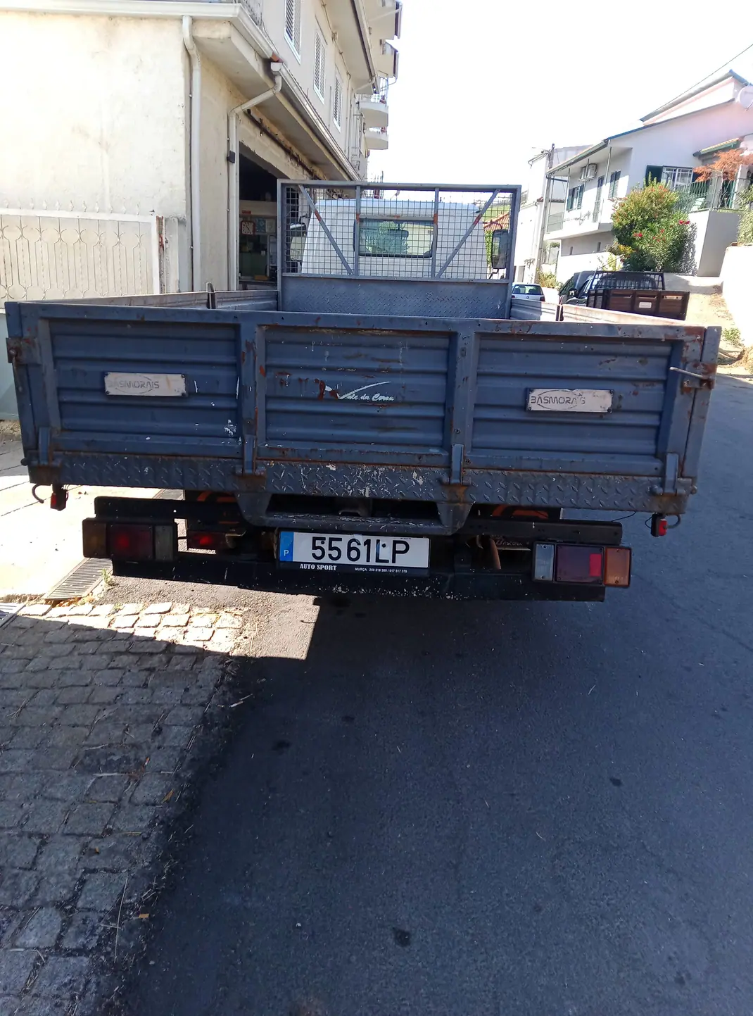 Isuzu NKR 1998 - 8500 EUR, 257000 km - 257000km - foto 3 de 6