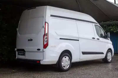 Ford Transit L2H2 Trend 2019 - 16900 EUR, 211600 km - AUTO.MOTO.pt - 211600km - foto 9 de 16