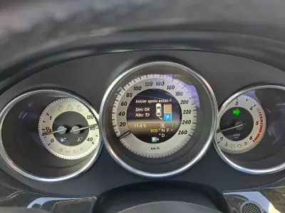 Mercedes-Benz CLS 350 2014 - 29000 EUR, 237000 km - AUTO.MOTO.pt - 237000km - foto 38 de 50