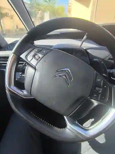 Citroën C4 Spacetourer 2019 - 12365 EUR, 324144 km - AUTO.MOTO.pt - 324144km - foto 7 de 12
