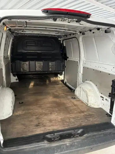 Mercedes-Benz VITO 109 CDI 3L 2019 - 16900 EUR, 177000 km - AUTO.MOTO.pt - 177000km - foto 8 de 14