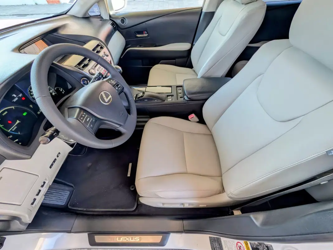 Lexus RX 450h 2011 - 12500 EUR, 281814 km - 281814km - foto 15 de 28