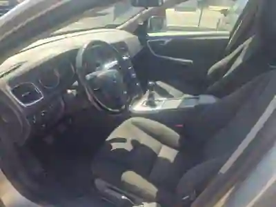 Volvo V60 2012 - 8950 EUR, 189000 km - 189000km - foto 6 de 13
