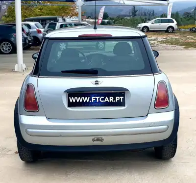 MINI One 2004 - 7990 EUR, 179700 km - AUTO.MOTO.pt - 179700km - foto 6 de 22