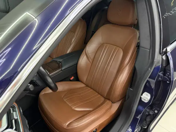 Maserati Ghibli 2014 - 36950 EUR, 112382 km - AUTO.MOTO.pt - 112382km - foto 28 de 50