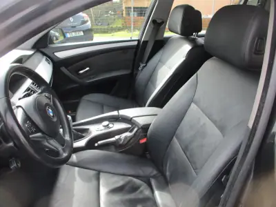 BMW 520 2009 - 9900 EUR, 204000 km - AUTO.MOTO.pt - 204000km - foto 11 de 14