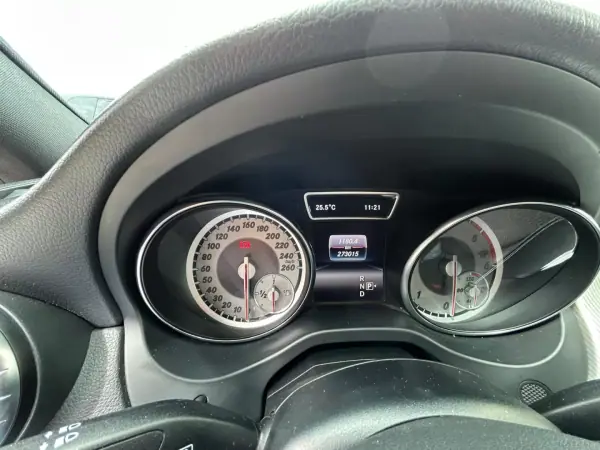 Mercedes-Benz CLA 200 2015 - 15500 EUR, 273015 km - 273015km - foto 12 de 22