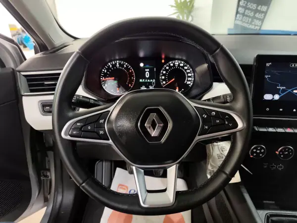Renault Clio 2023 - 15450 EUR, 17000 km - AUTO.MOTO.pt - 17000km - foto 16 de 26