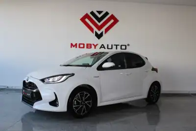 Toyota Yaris 2021 - 19900 EUR, 74773 km - AUTO.MOTO.pt - 74773km - foto 2 de 31