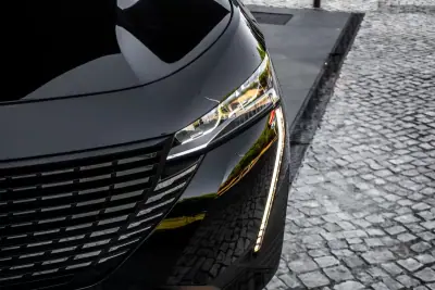 Peugeot 308 SW 2023 - 23790 EUR, 59725 km - AUTO.MOTO.pt - 59725km - foto 3 de 45