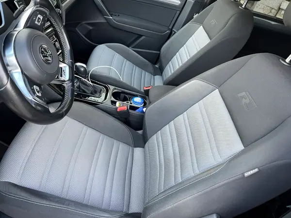 Volkswagen Touran 2017 - 19000 EUR, 135000 km - AUTO.MOTO.pt - 135000km - foto 3 de 18