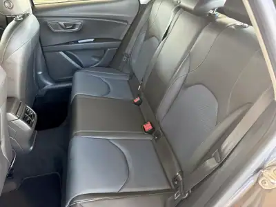 SEAT Leon 2015 - 14000 EUR, 181000 km - AUTO.MOTO.pt - 181000km - foto 53 de 92