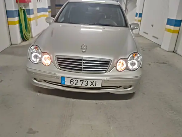 Mercedes-Benz C 220 CDi Avantgarde Aut. 2004 Diesel