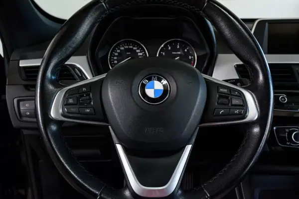 BMW X1 2017 - 21500 EUR, 90312 km - AUTO.MOTO.pt - 90312km - foto 24 de 39