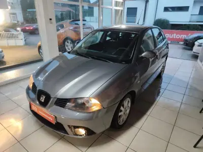 SEAT Ibiza 2007 - 3950 EUR, 300900 km - AUTO.MOTO.pt - 300900km - foto 6 de 30