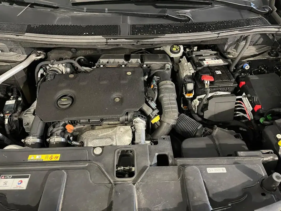 Peugeot 3008 2021 - 19900 EUR, 89000 km - AUTO.MOTO.pt - 89000km - foto 32 de 32