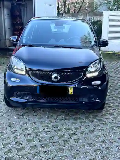 Smart ForFour 2016 - 12500 EUR, 84000 km - AUTO.MOTO.pt - 84000km - foto 3 de 8