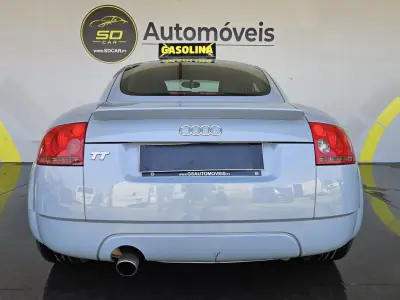 Audi TT Coupé 1999 - 8750 EUR, 152000 km - AUTO.MOTO.pt - 152000km - foto 4 de 10