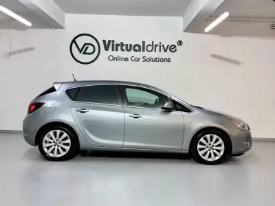 Opel Astra 2012 - 6250 EUR, 154000 km - AUTO.MOTO.pt - 154000km - foto 5 de 52