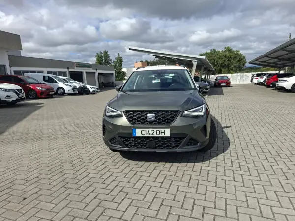 SEAT Arona 2023 - 17750 EUR, 25100 km - AUTO.MOTO.pt - 25100km - foto 3 de 30