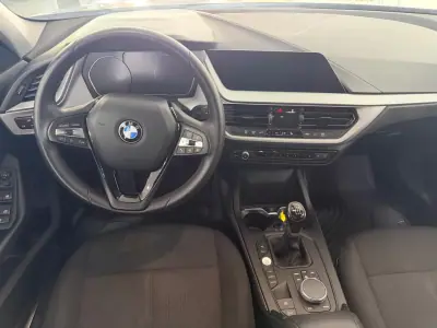 BMW 116 2019 - 18900 EUR, 84000 km - AUTO.MOTO.pt - 84000km - foto 8 de 18