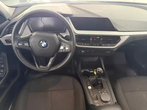 BMW 116 2019 - 18900 EUR, 84000 km - AUTO.MOTO.pt - 84000km - foto 8 de 18